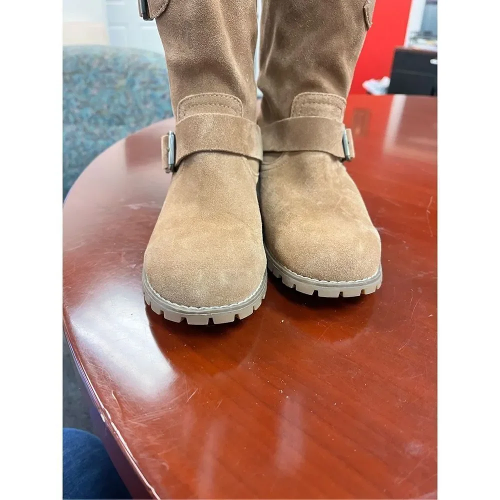 Bjorndal Oslo Light Brown Suede Booties sz 7-1/2 NWOT